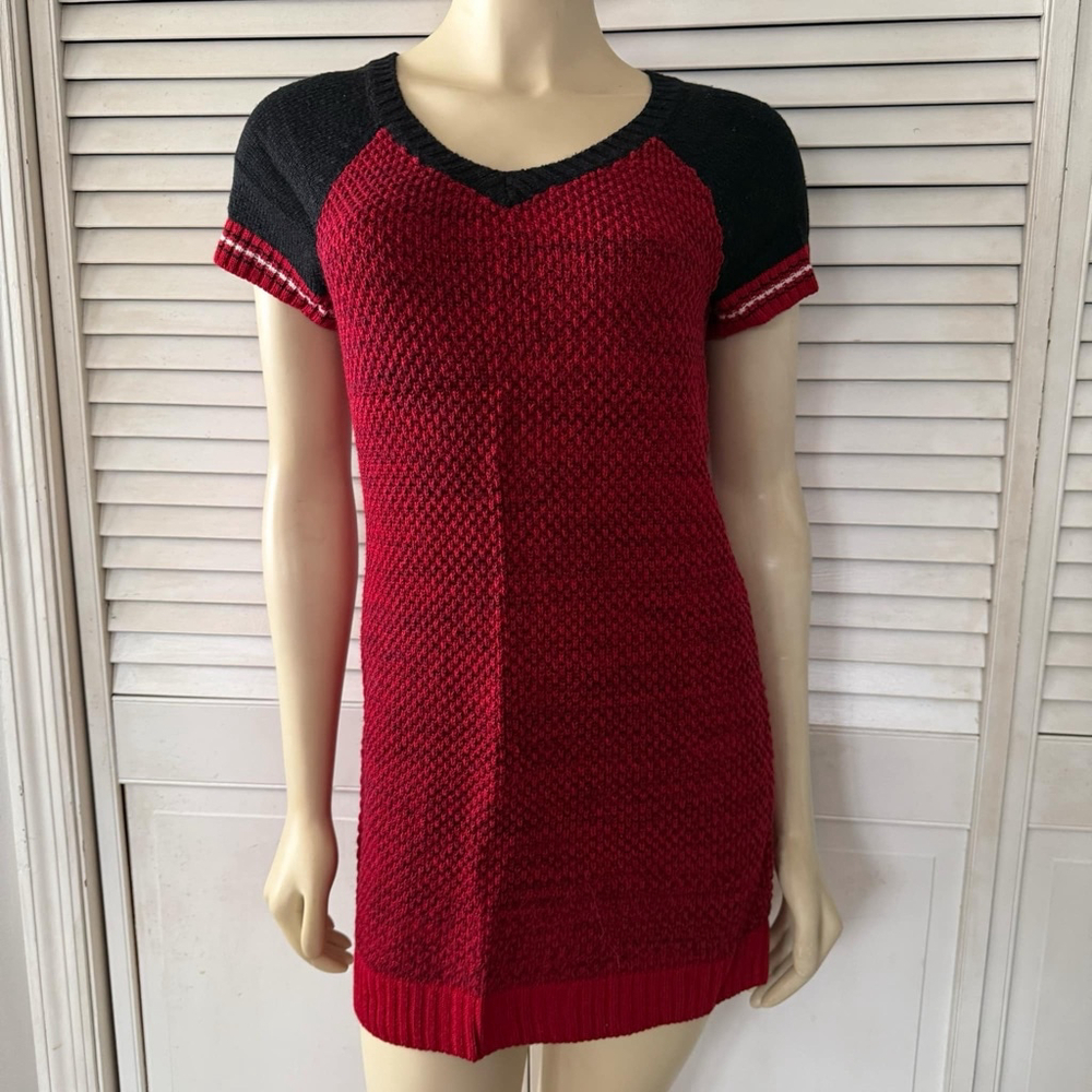 Women's Made for me to look amazing Sweater Dress XL Red Black